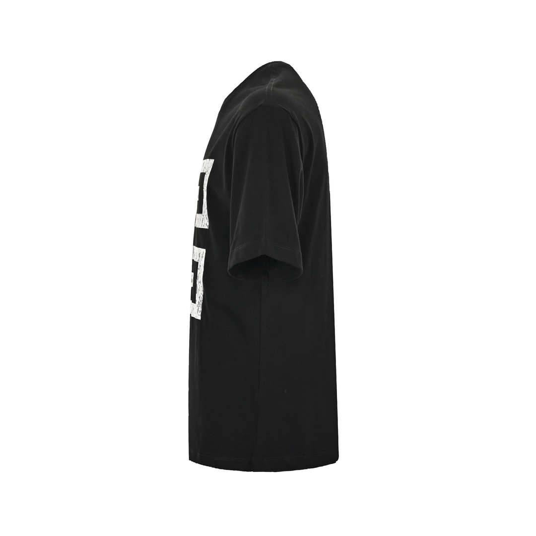 GIVENCHY T-shirt