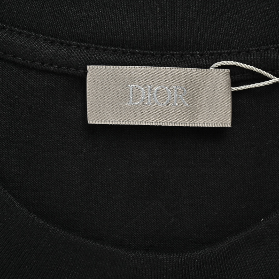 DIOR T-SHIRT
