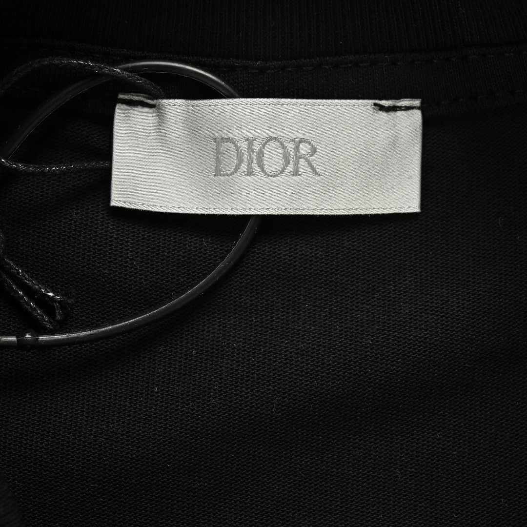 DIOR T-SHIRT