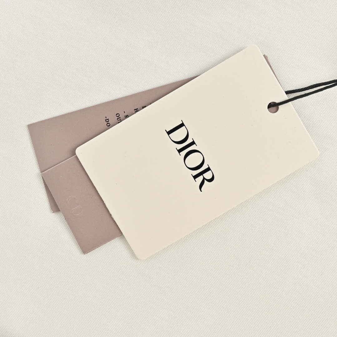 DIOR T-SHIRT
