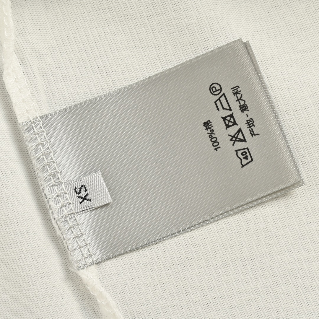 DIOR T-SHIRT