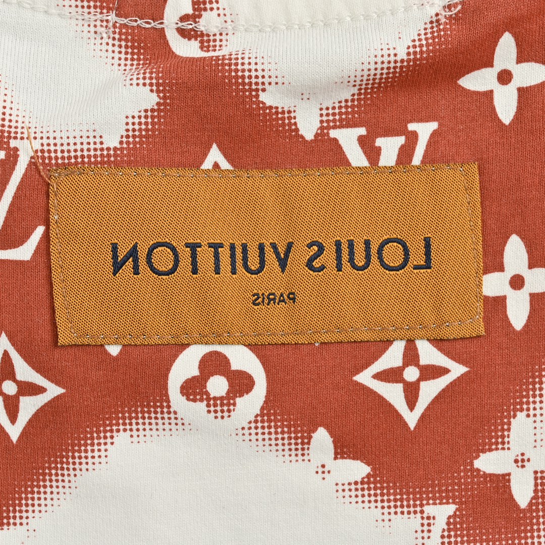 LV T-SHIRT