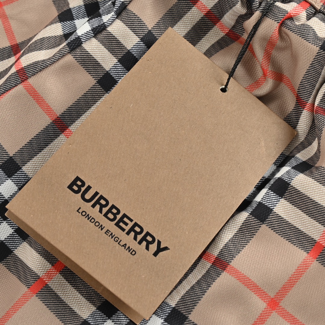 BURBERRY Short