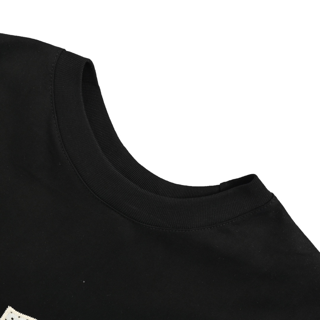 GIVENCHY T-shirt