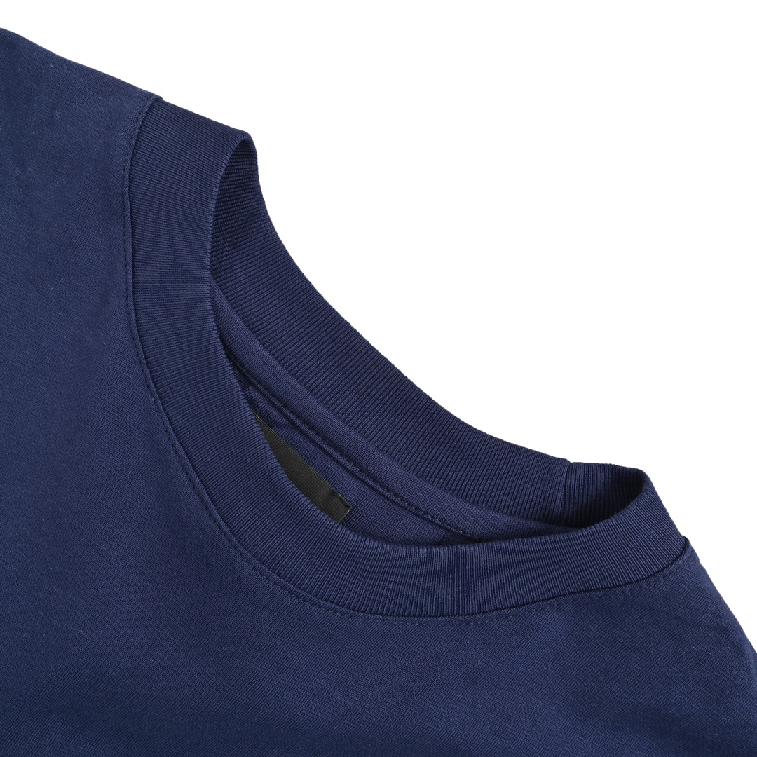 GIVENCHY T-shirt