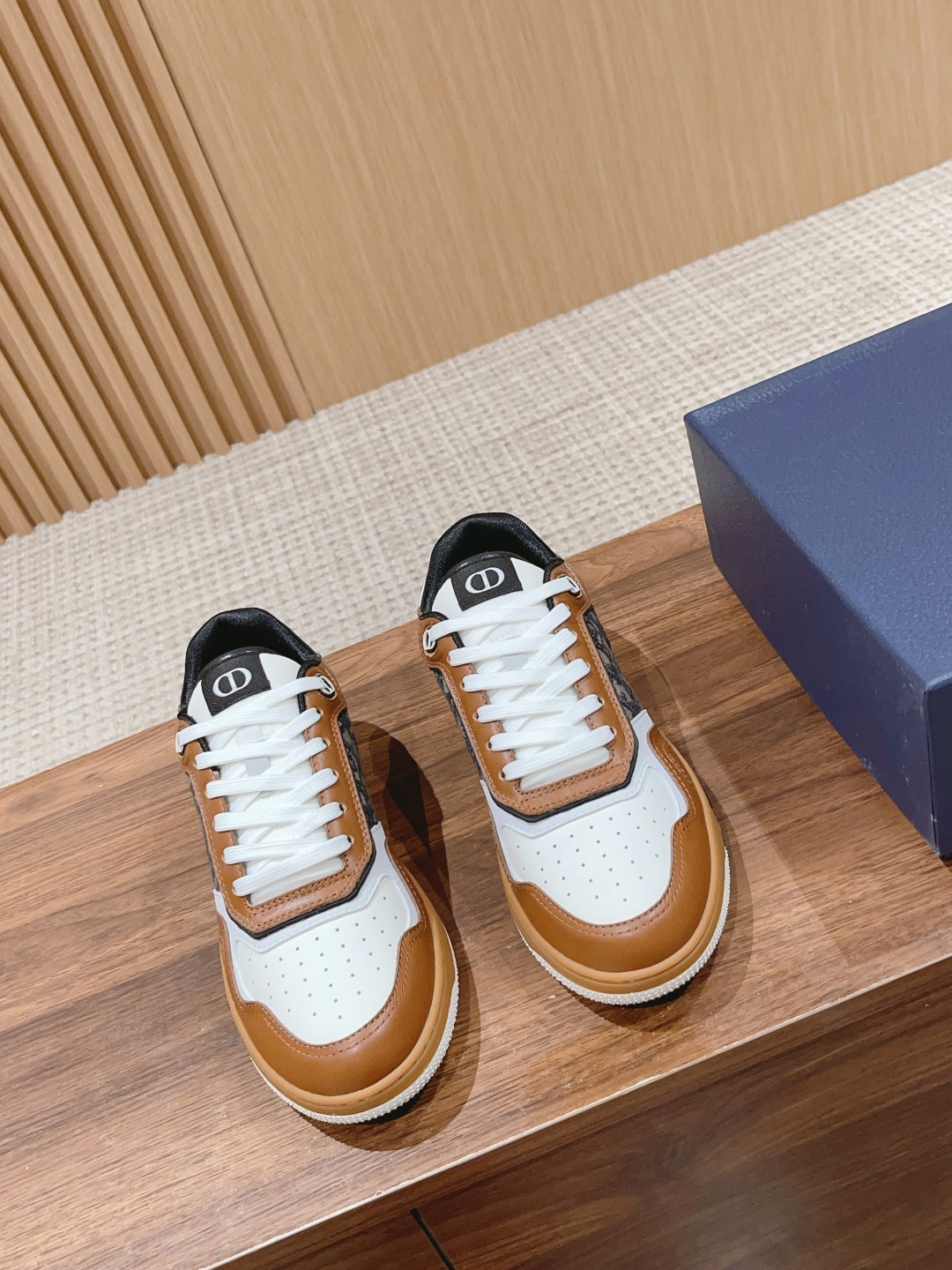 DIOR B27