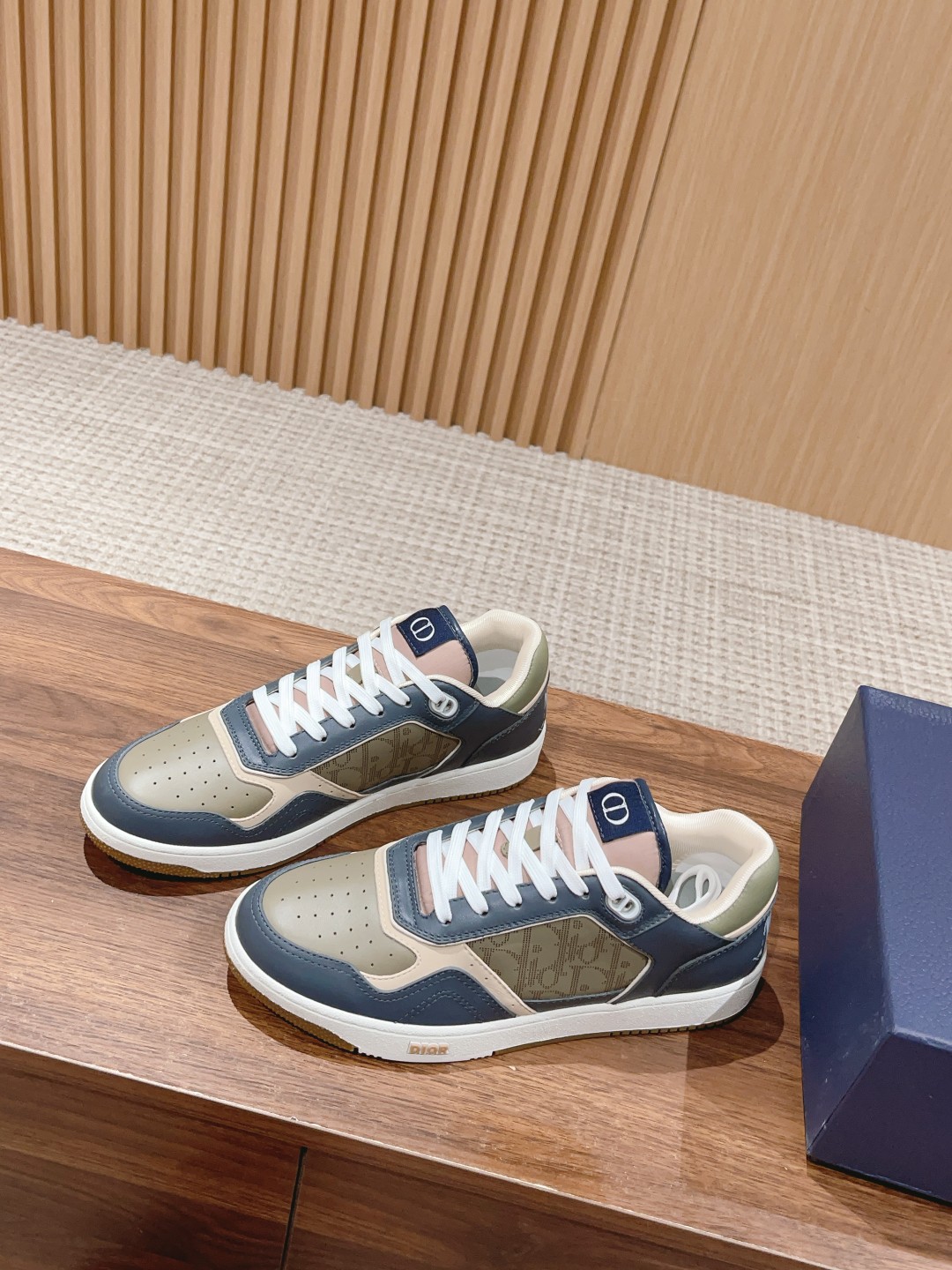 DIOR B27