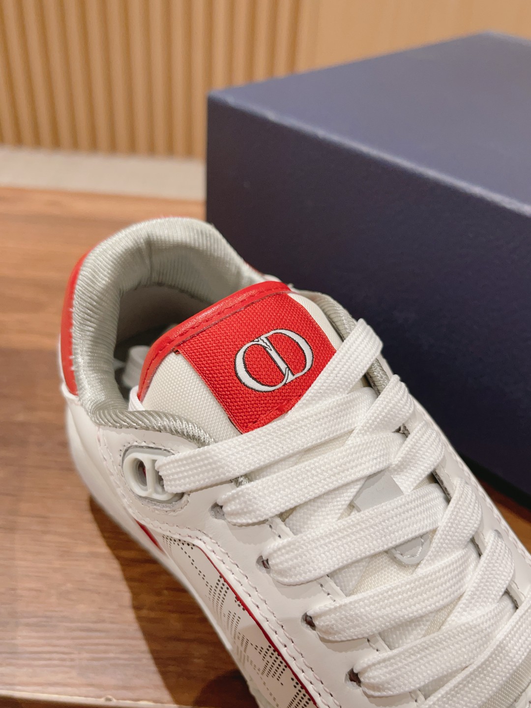 DIOR B27