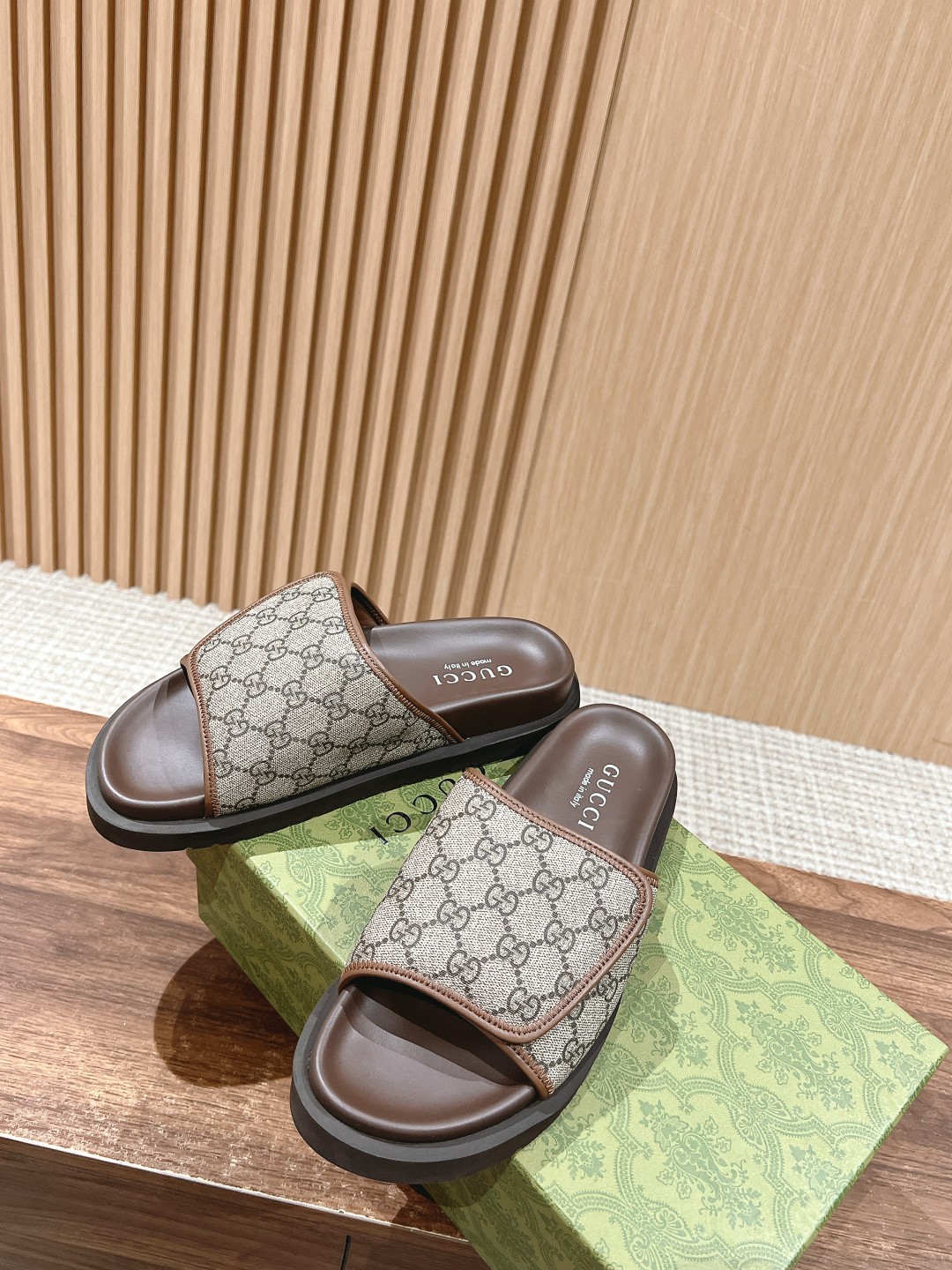 GUCCI 