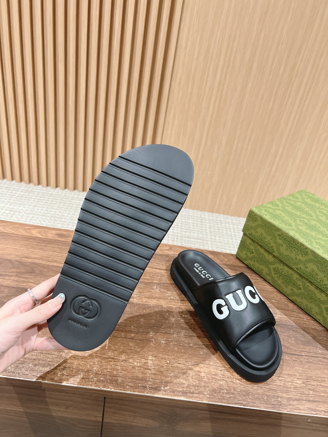 GUCCI 