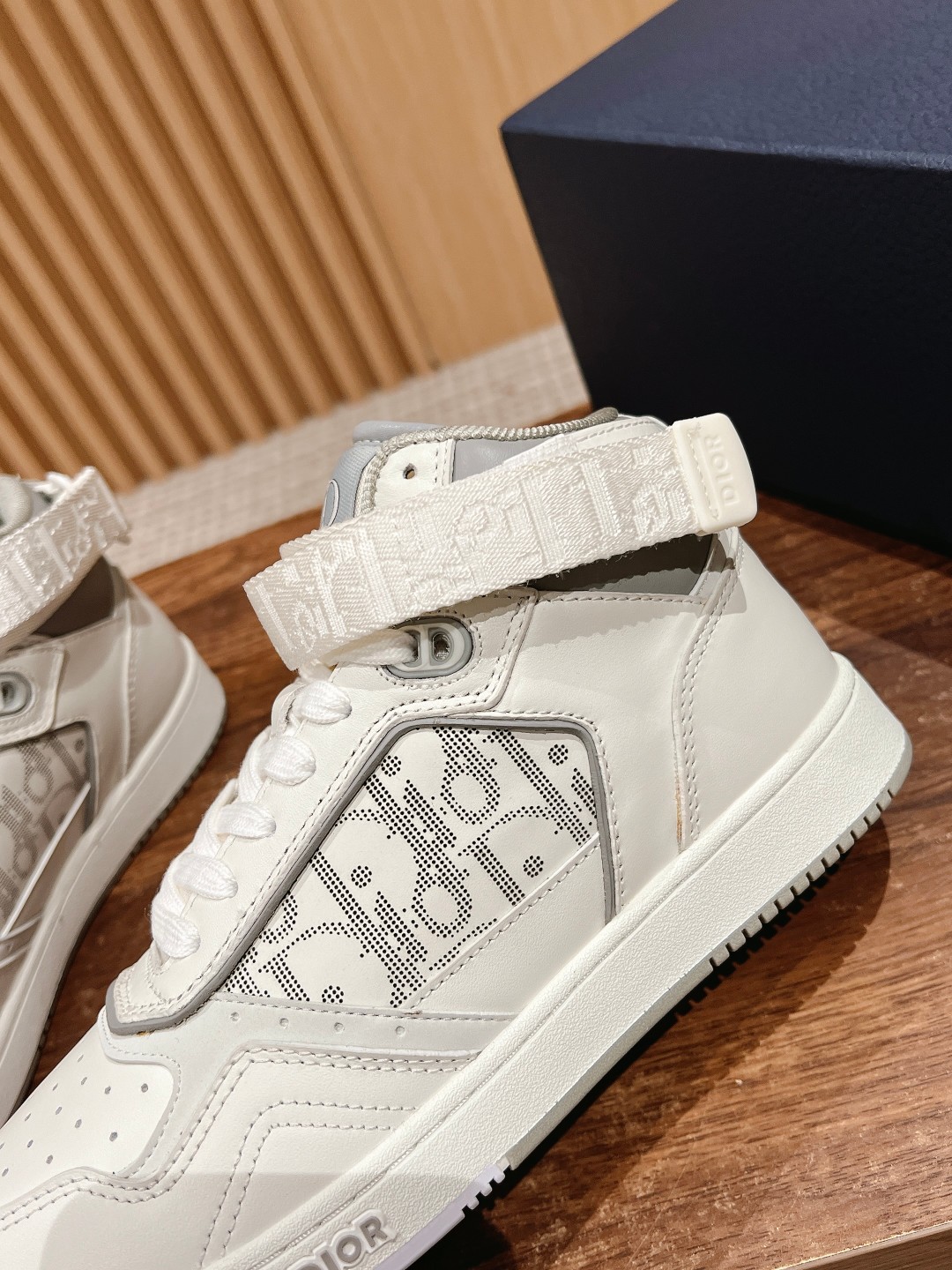 DIOR B27 HIGH TOP