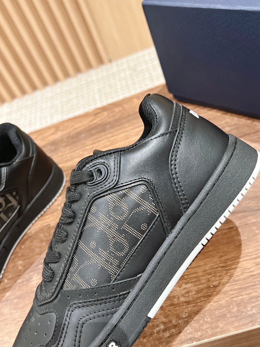 DIOR B27