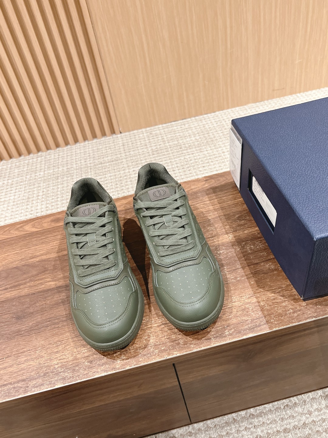 DIOR B27