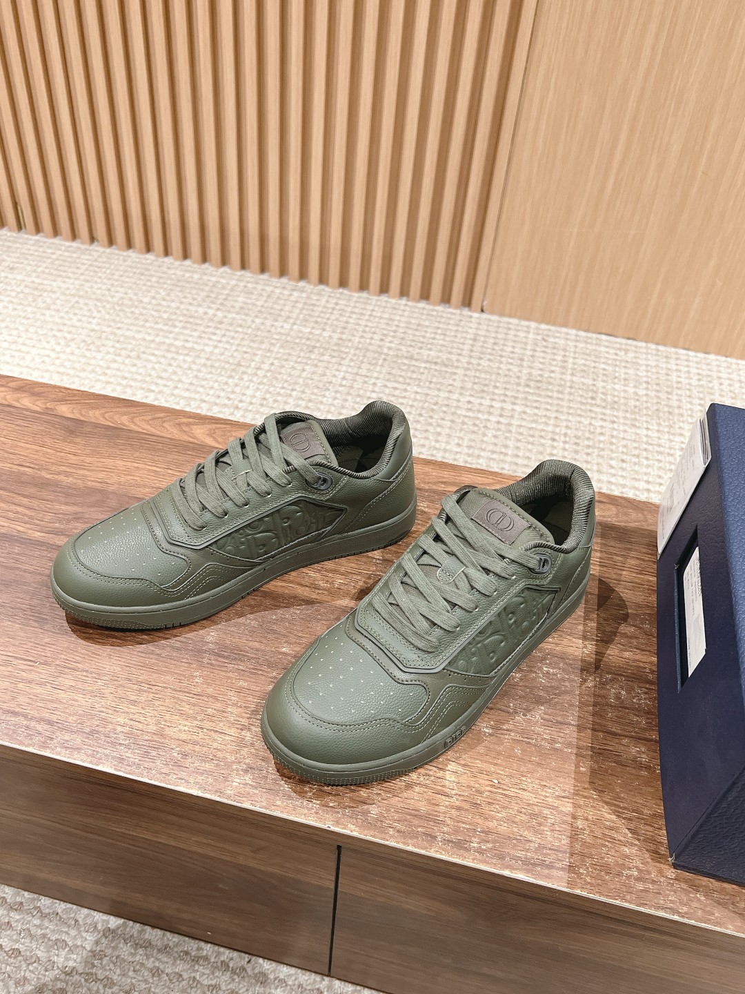 DIOR B27