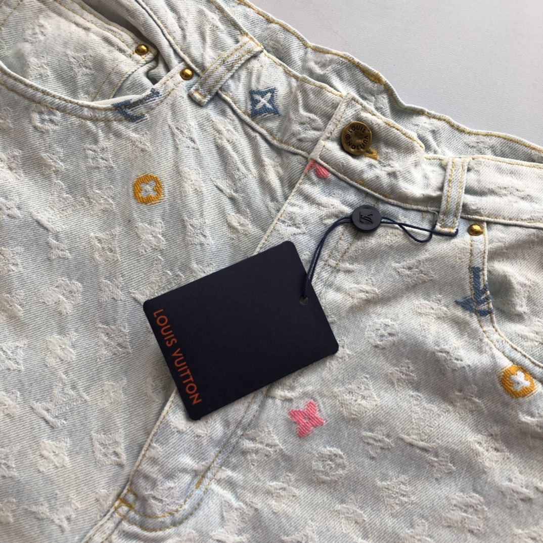 LV JEANS