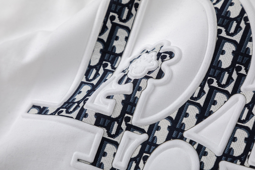 DIOR T-SHIRT