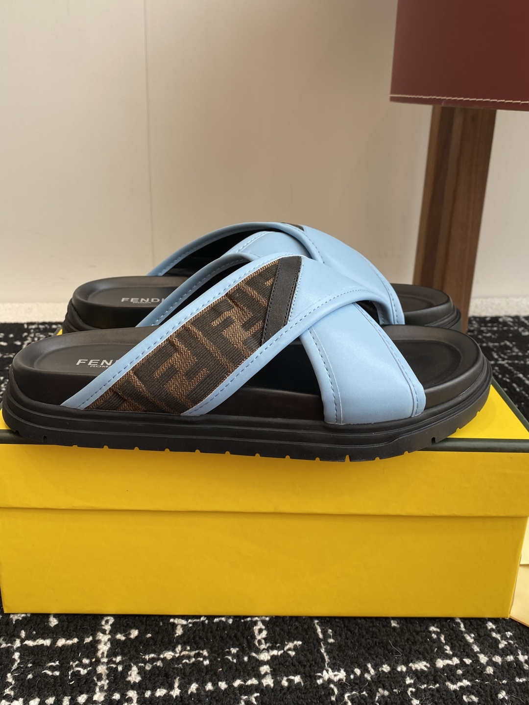 FENDI SLIDES