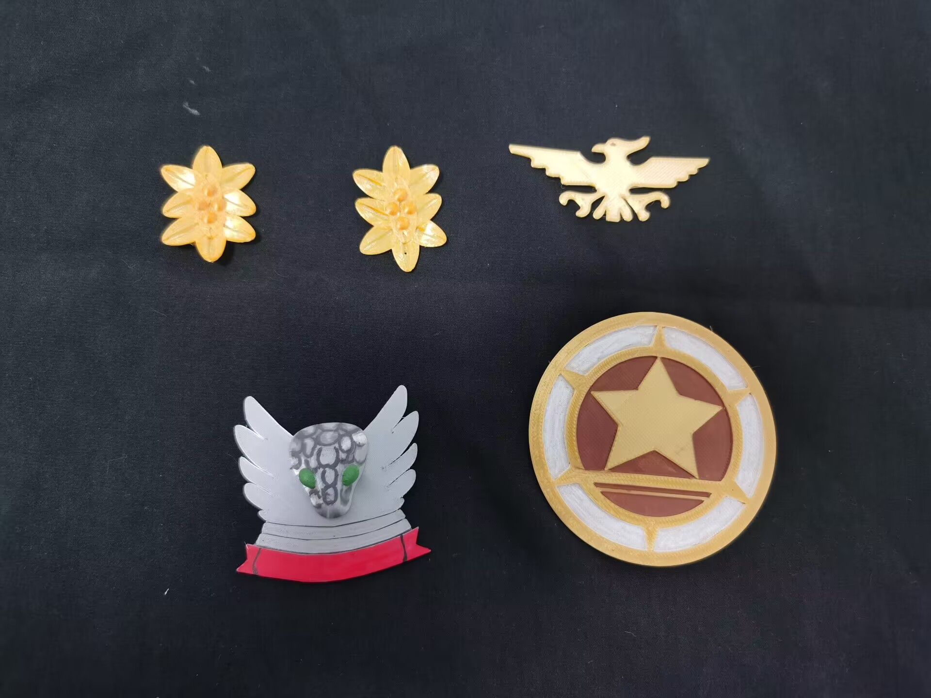 Goddess of Victory: Nikke Commandant Cosplay Prop badge brooch accessories