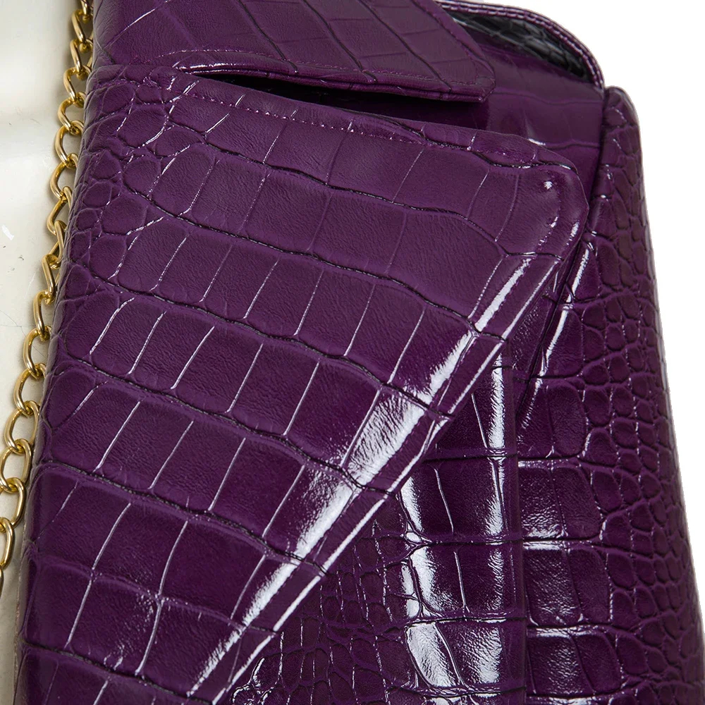 Movie Gotham City The Joker Cosplay Costume Halloween Carnival The Clown Outfit With Purple Jacket Men Suit With Golden Necklace-DC