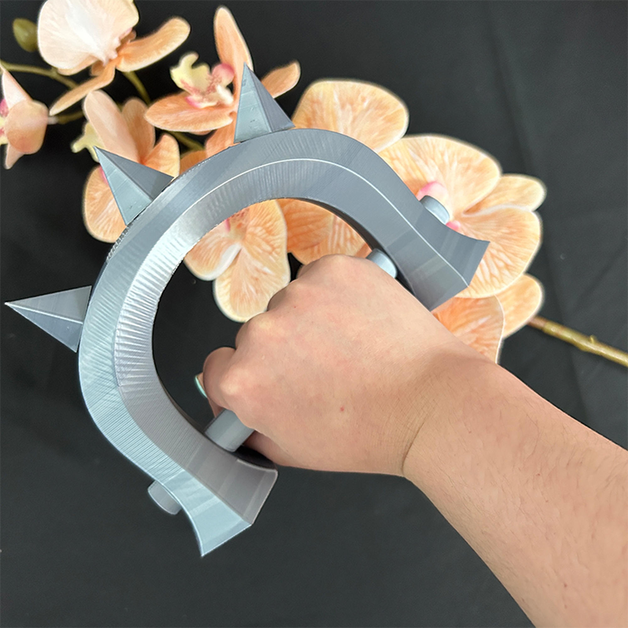 Persona 5 Makoto Niijima Finger tiger weapon Cosplay Prop
