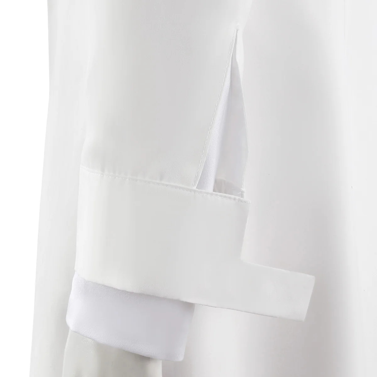 Alien Stage Ivan Round 6 White Cosplay Costume