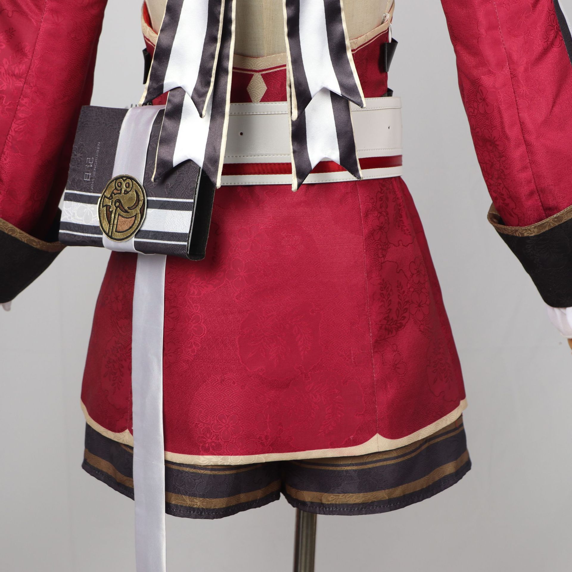 Genshin Impact Charlotte Cosplay Costumes