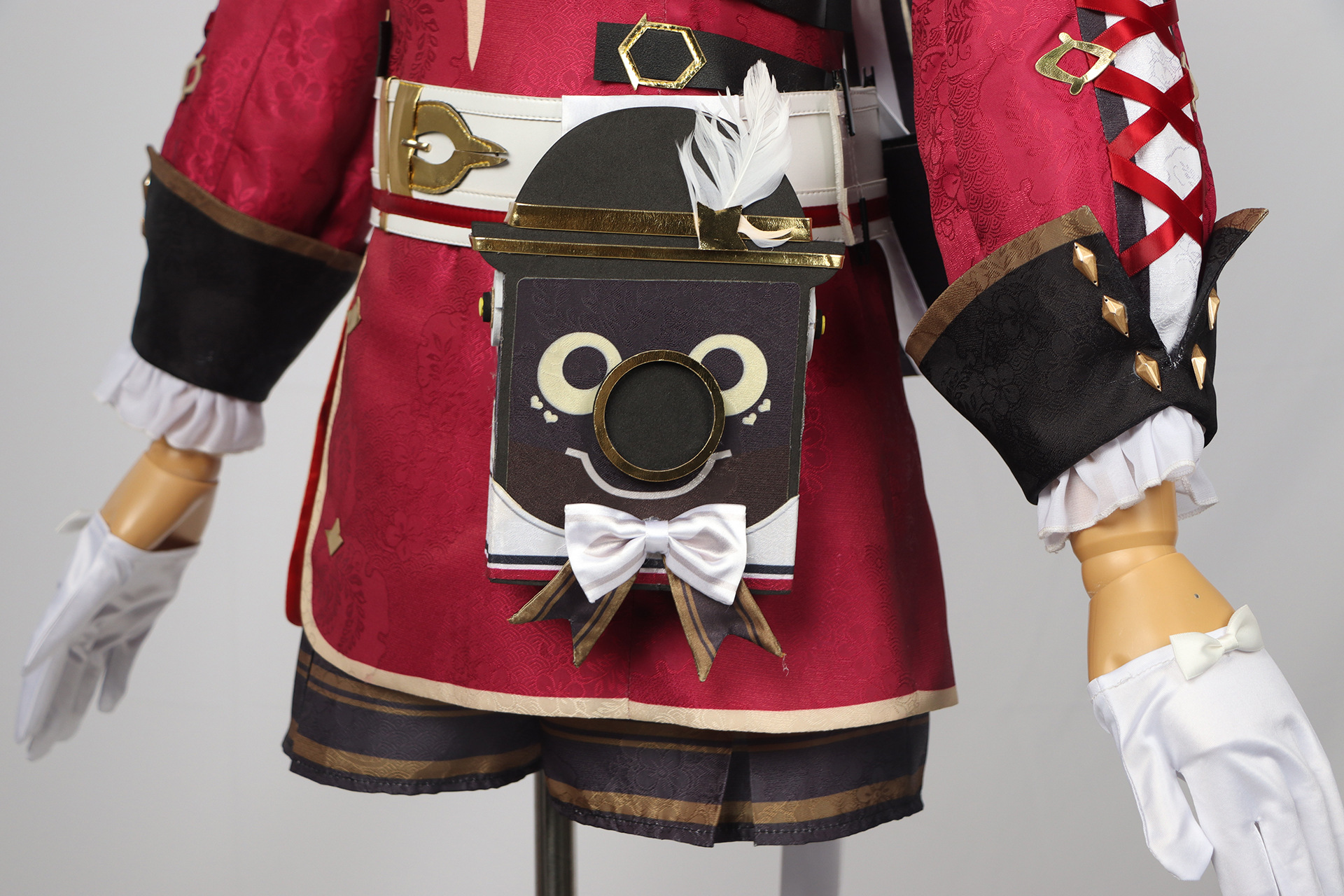 Genshin Impact Charlotte Cosplay Costumes