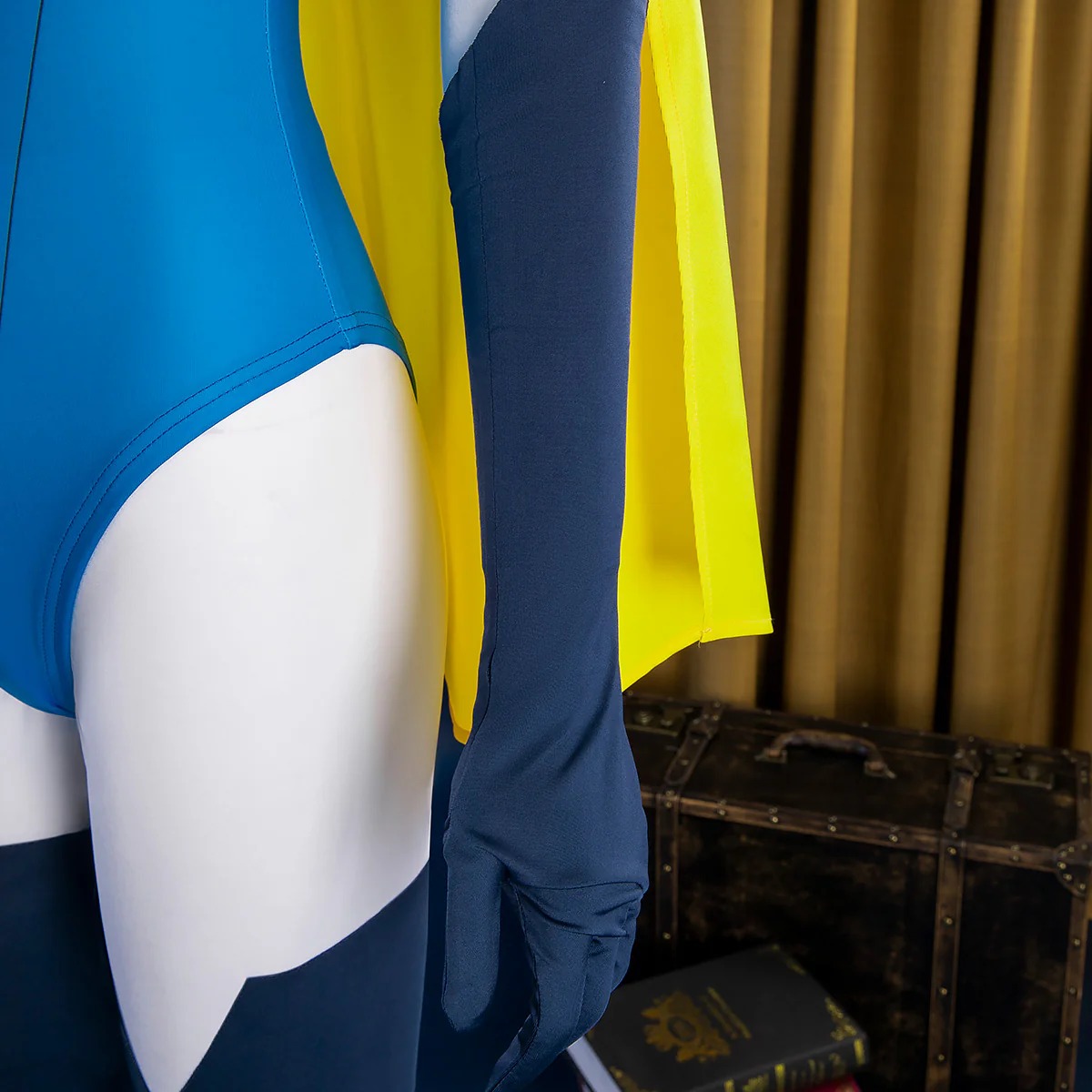 Dispatch Blonde Blazer Cosplay Costume