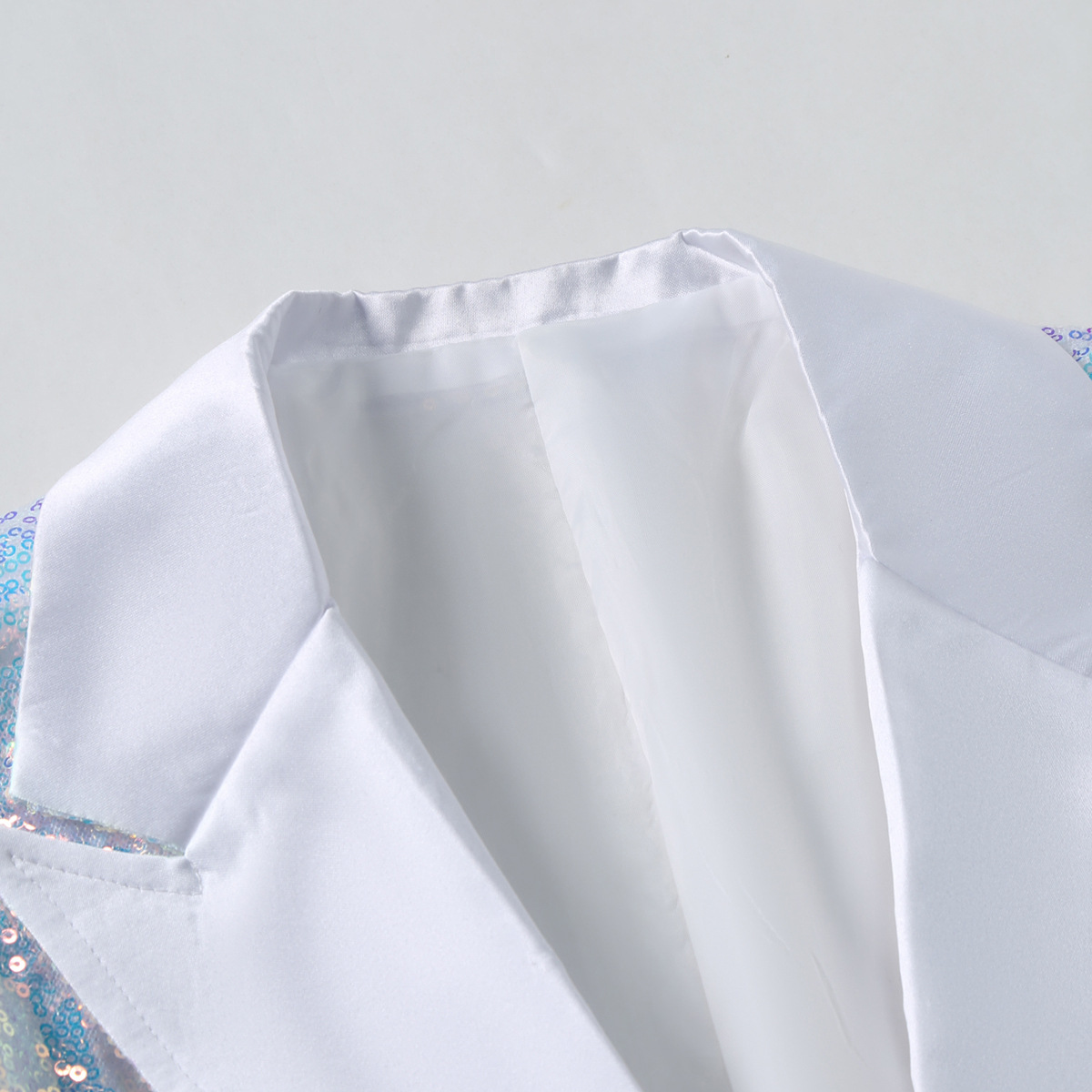 Iridescent Glam Tuxedo S8537-DOOHOOB