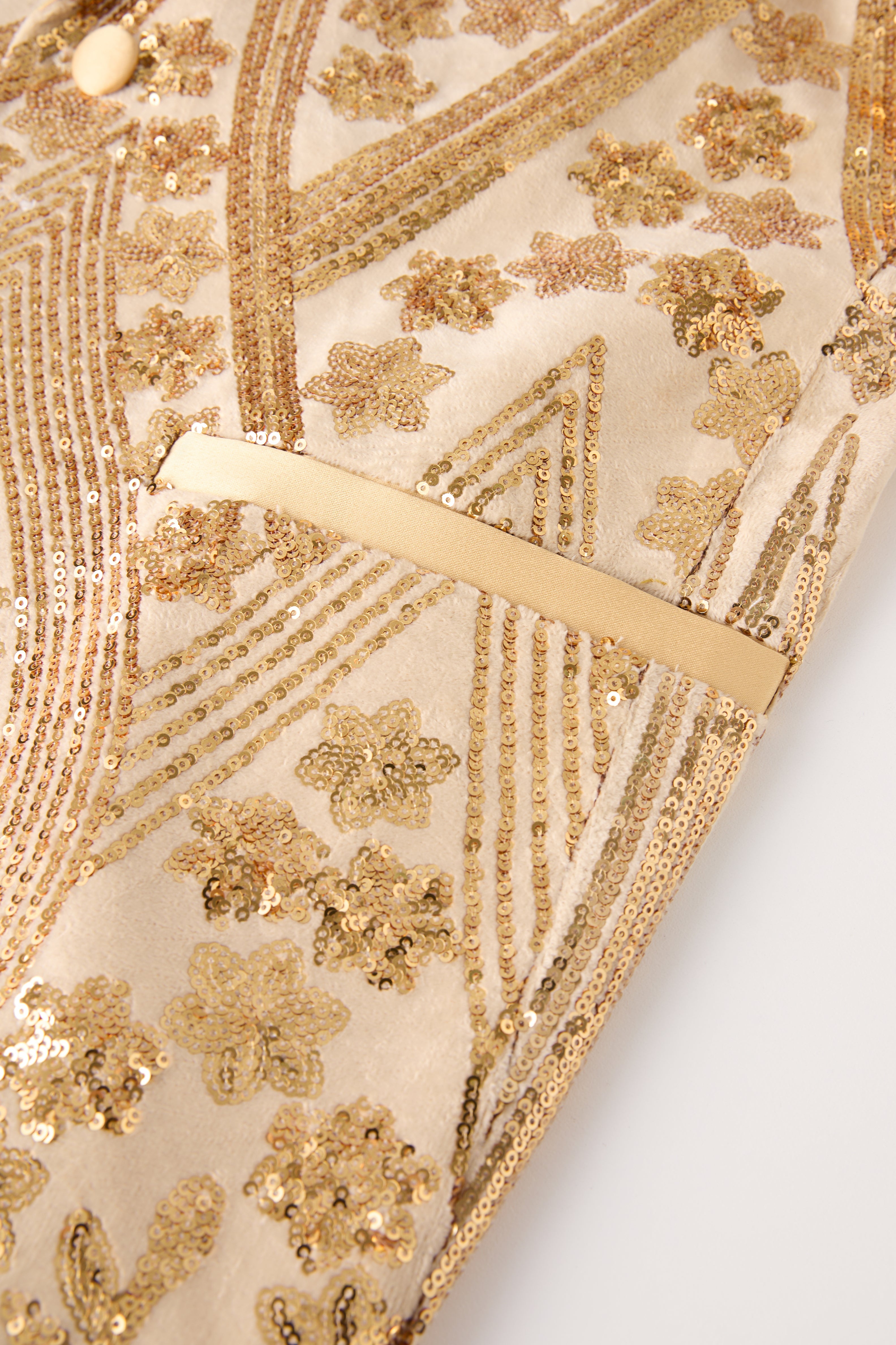 dazzling_gold_sequined_men_blazer_S8658_for_party_performance_by_DOOHOOB