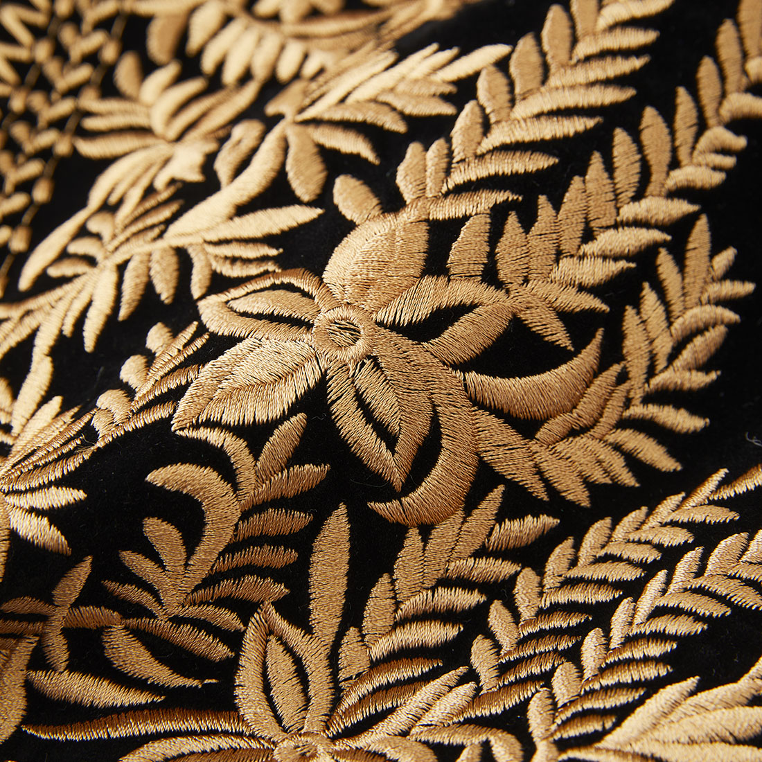 Gold Embroidery Peak Lapel Blazer S8348-DOOHOOB