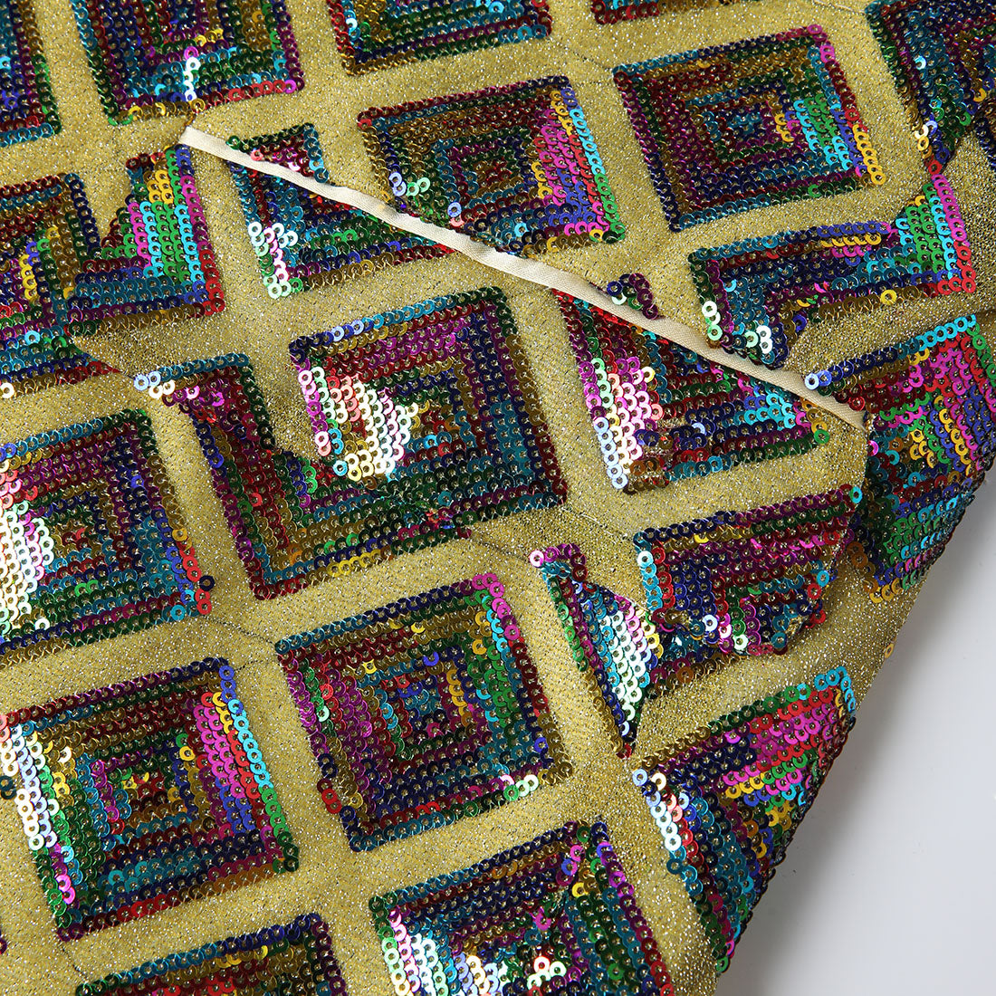 Radiant Mosaic Tuxedo S8589-DOOHOOB