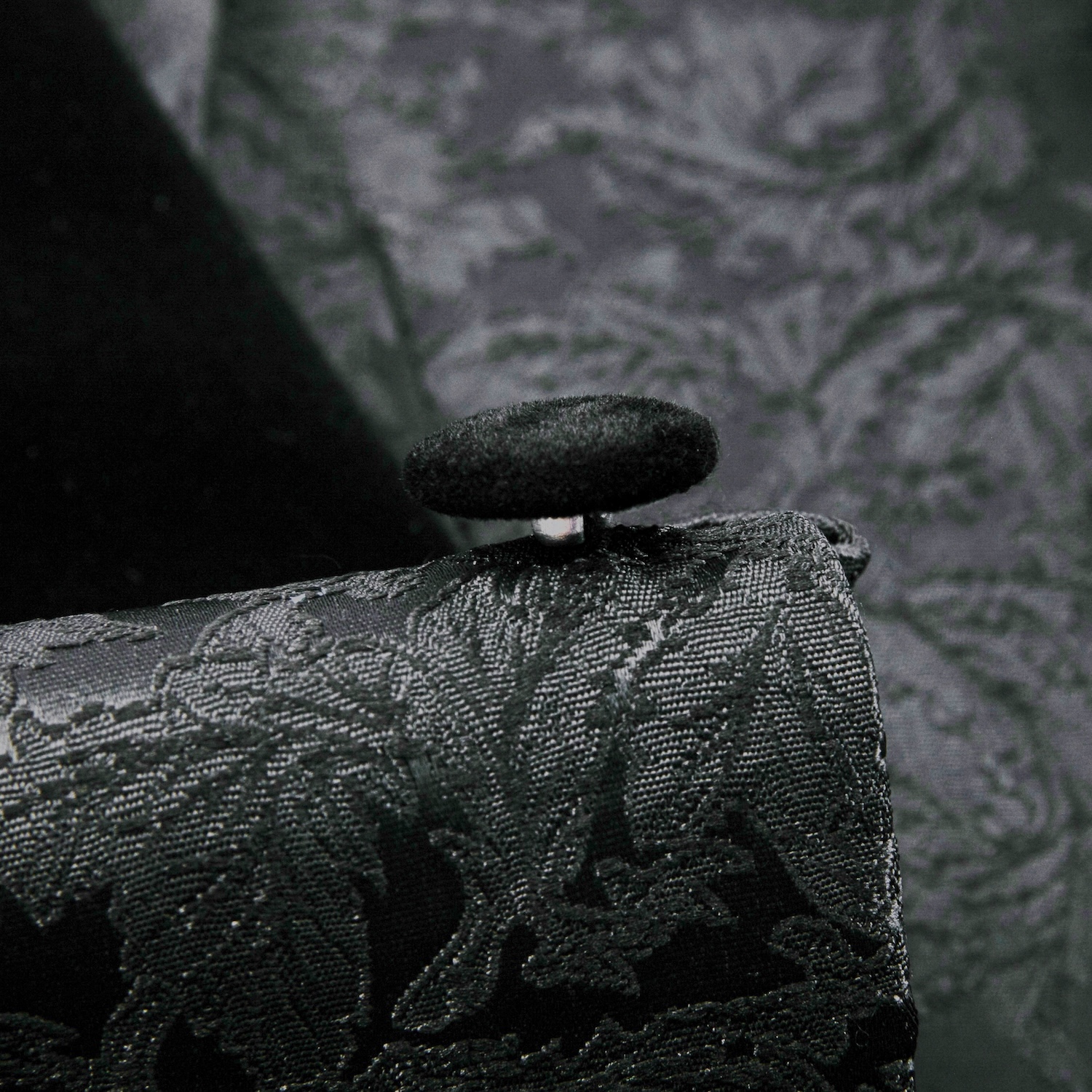 White Black Velvet Collar Suit S8635