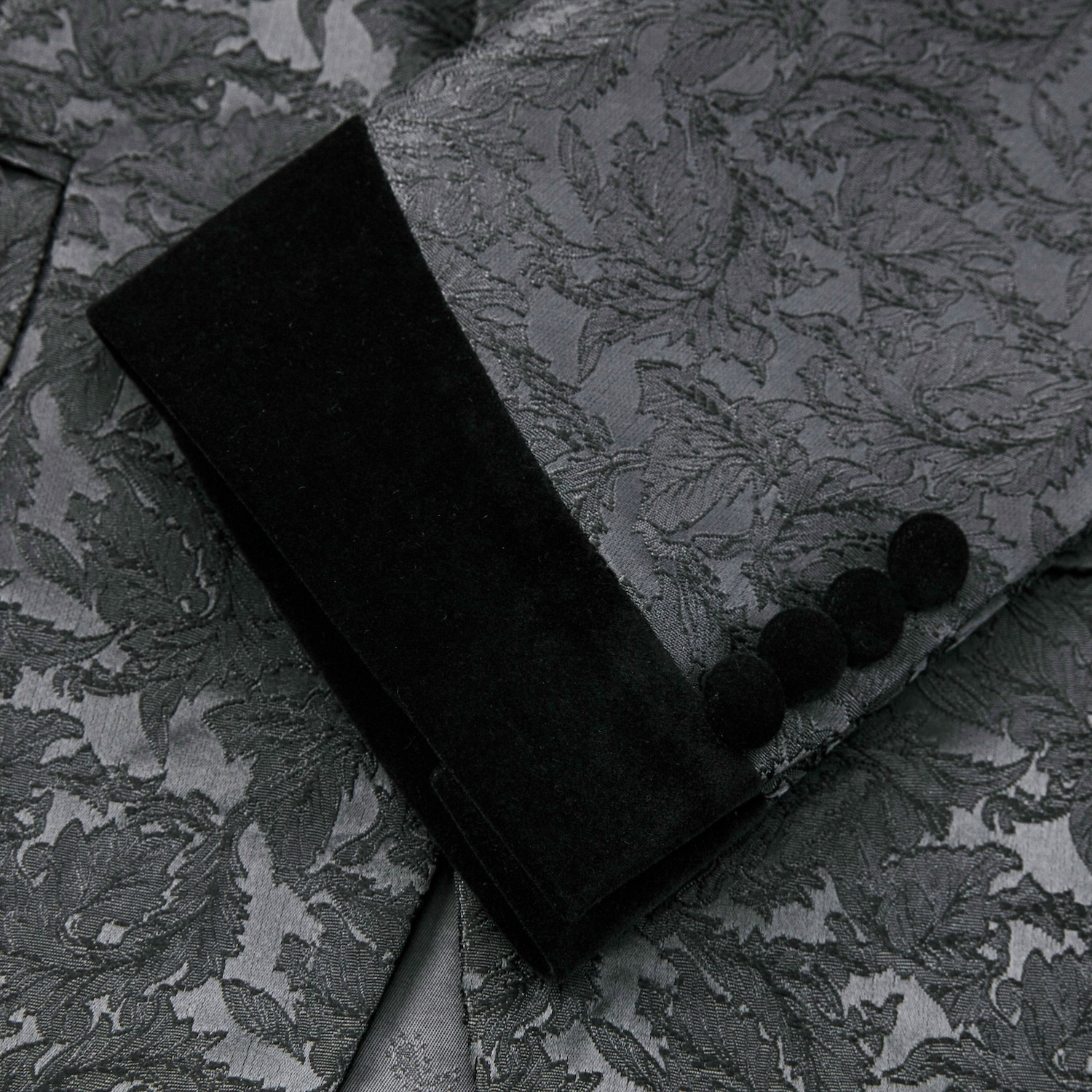 White Black Velvet Collar Suit S8635