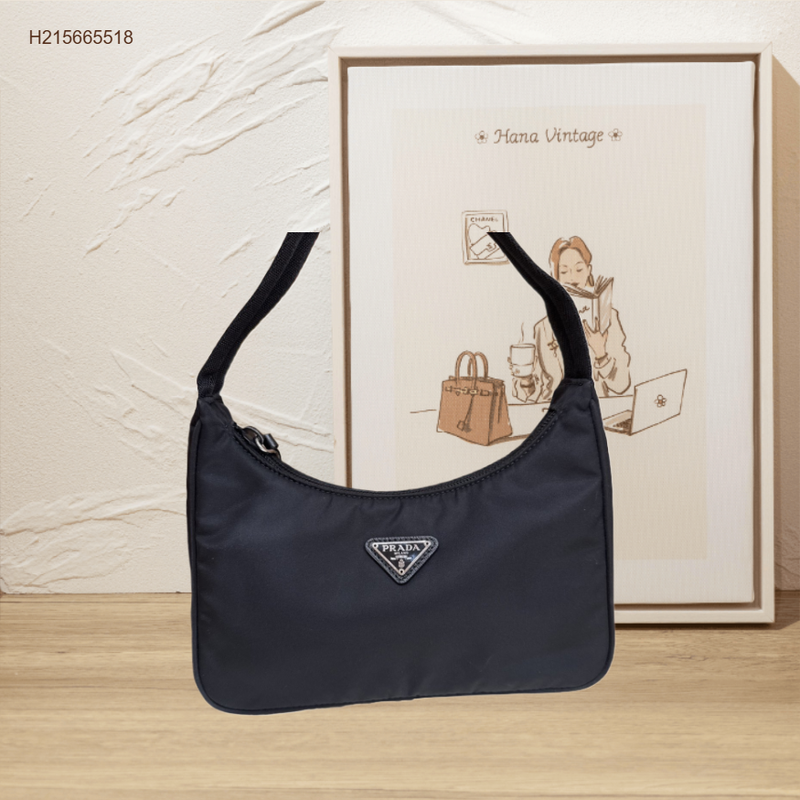 Prada Re-Edition 2005 Re-Nylon bag black-New Feature Demo