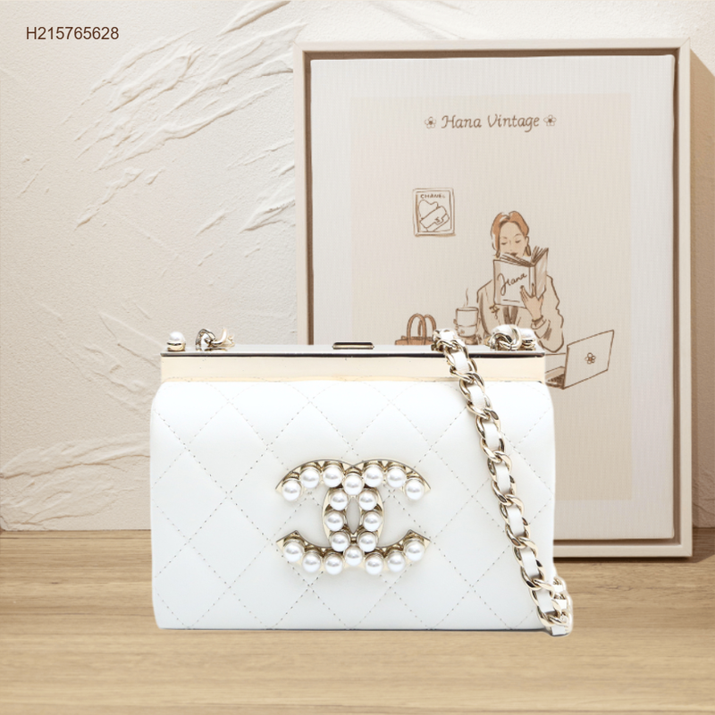 Chanel 23A Métiers d'Art Pearl-CC Evening Box Bag in White Lambskin, 'S' Series-New Feature DemoNew Feature DemoCHANEL