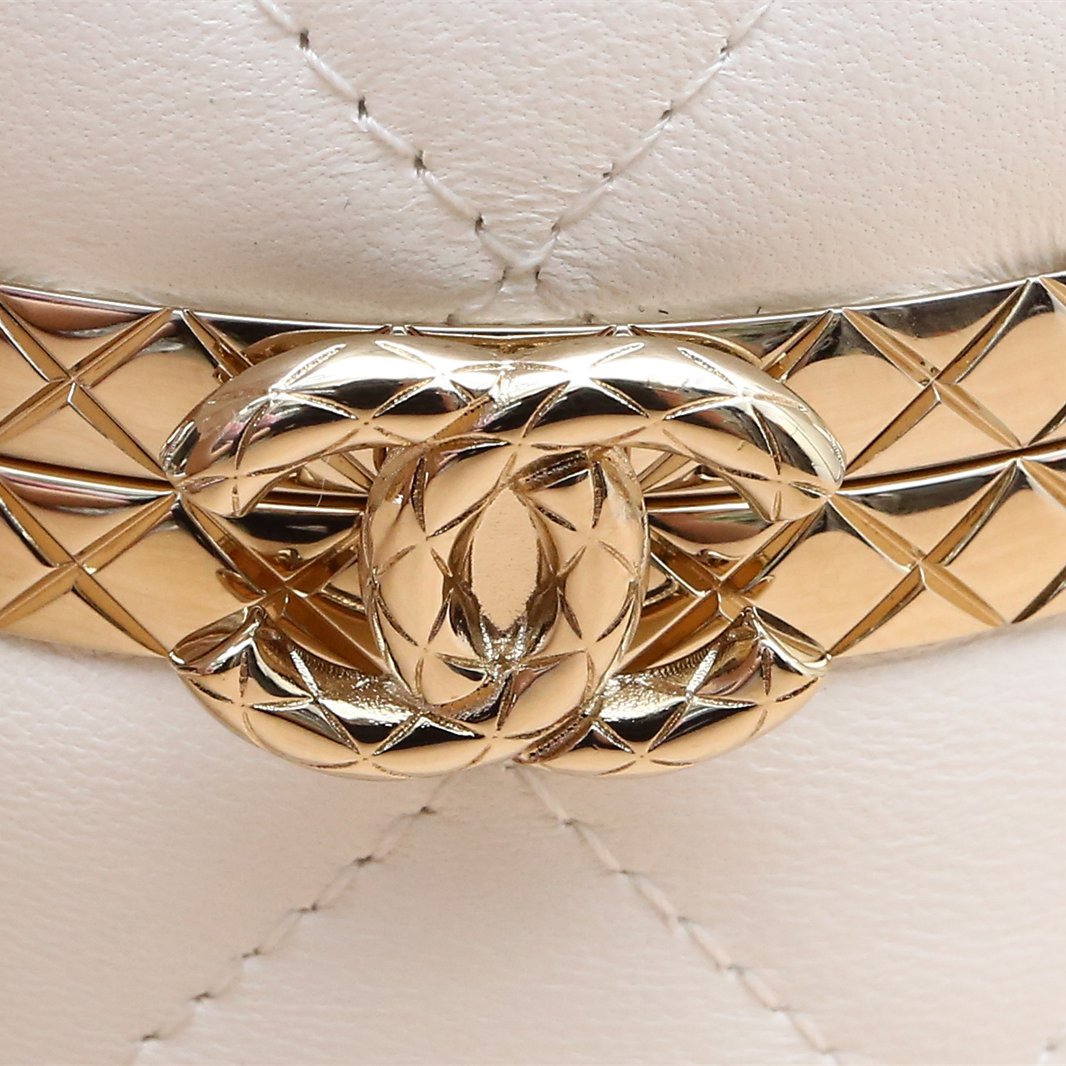 Chanel Round Vanity Case with Pineapple Twist-Lock-New Feature Demo