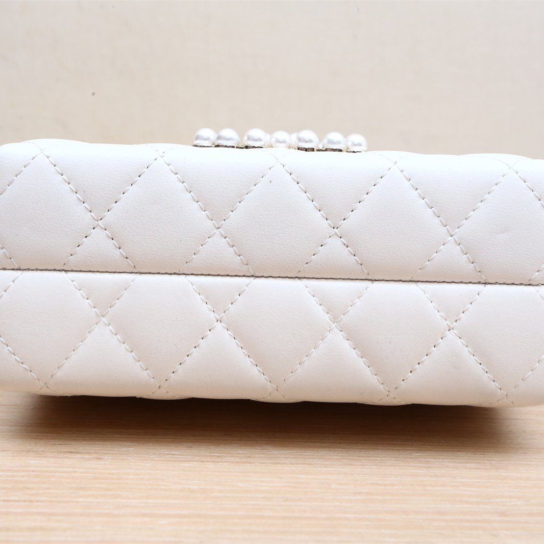 Chanel 23A Métiers d'Art Pearl-CC Evening Box Bag in White Lambskin, 'S' Series-New Feature DemoNew Feature DemoCHANEL