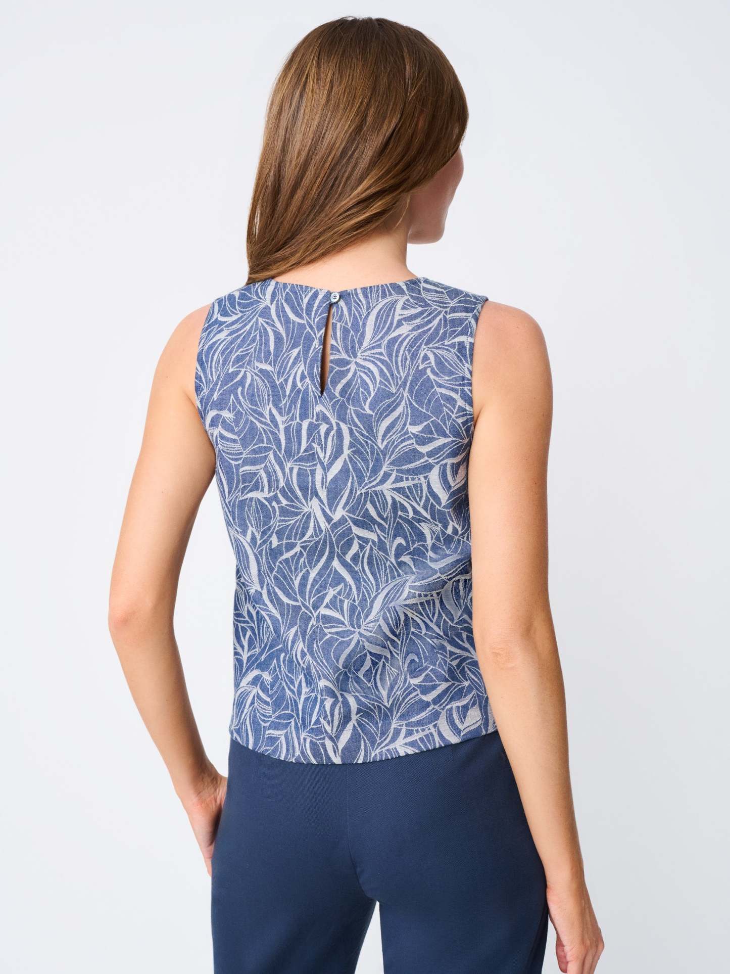 Sylvie Sleeveless Top in Leaf Lover Jacquard-New Feature DemoNew Feature Demo