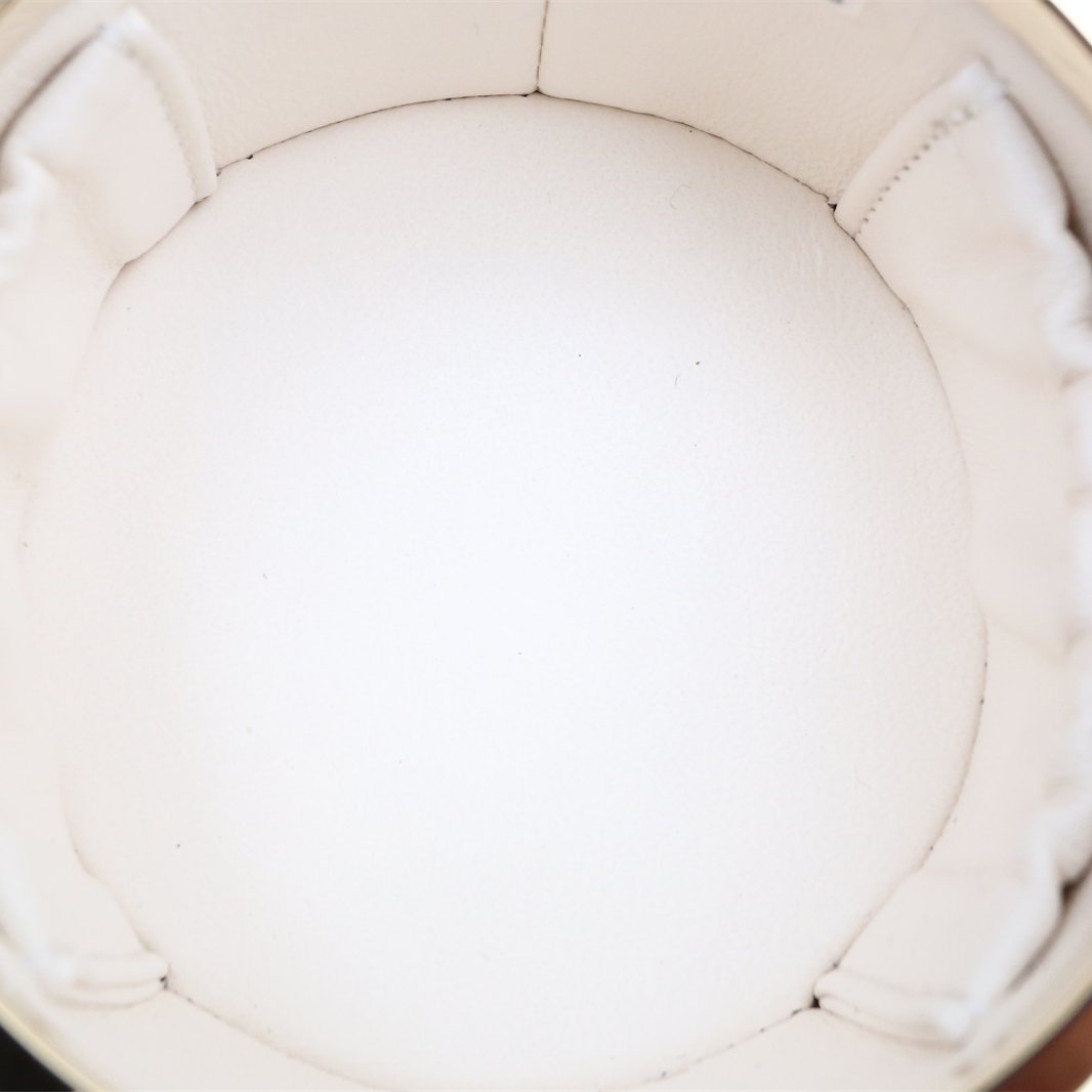 Chanel Round Vanity Case with Pineapple Twist-Lock-New Feature Demo