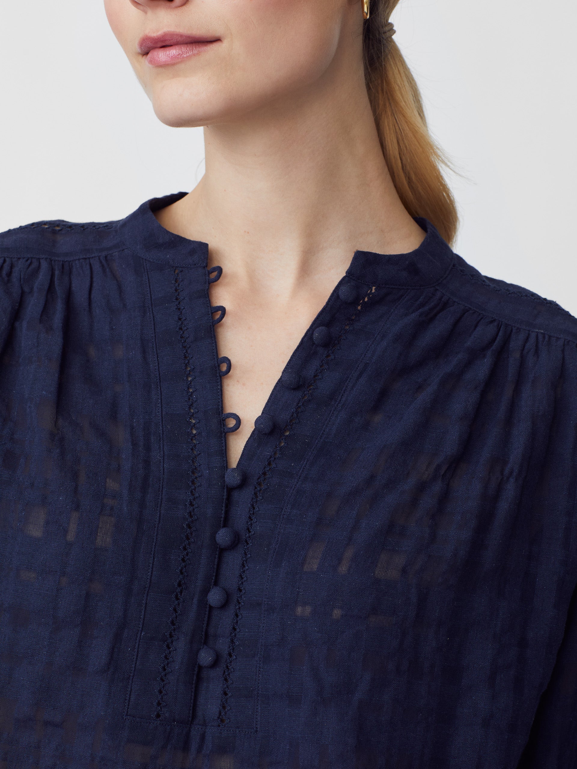 Ushi Blouse-New Feature DemoNew Feature Demo