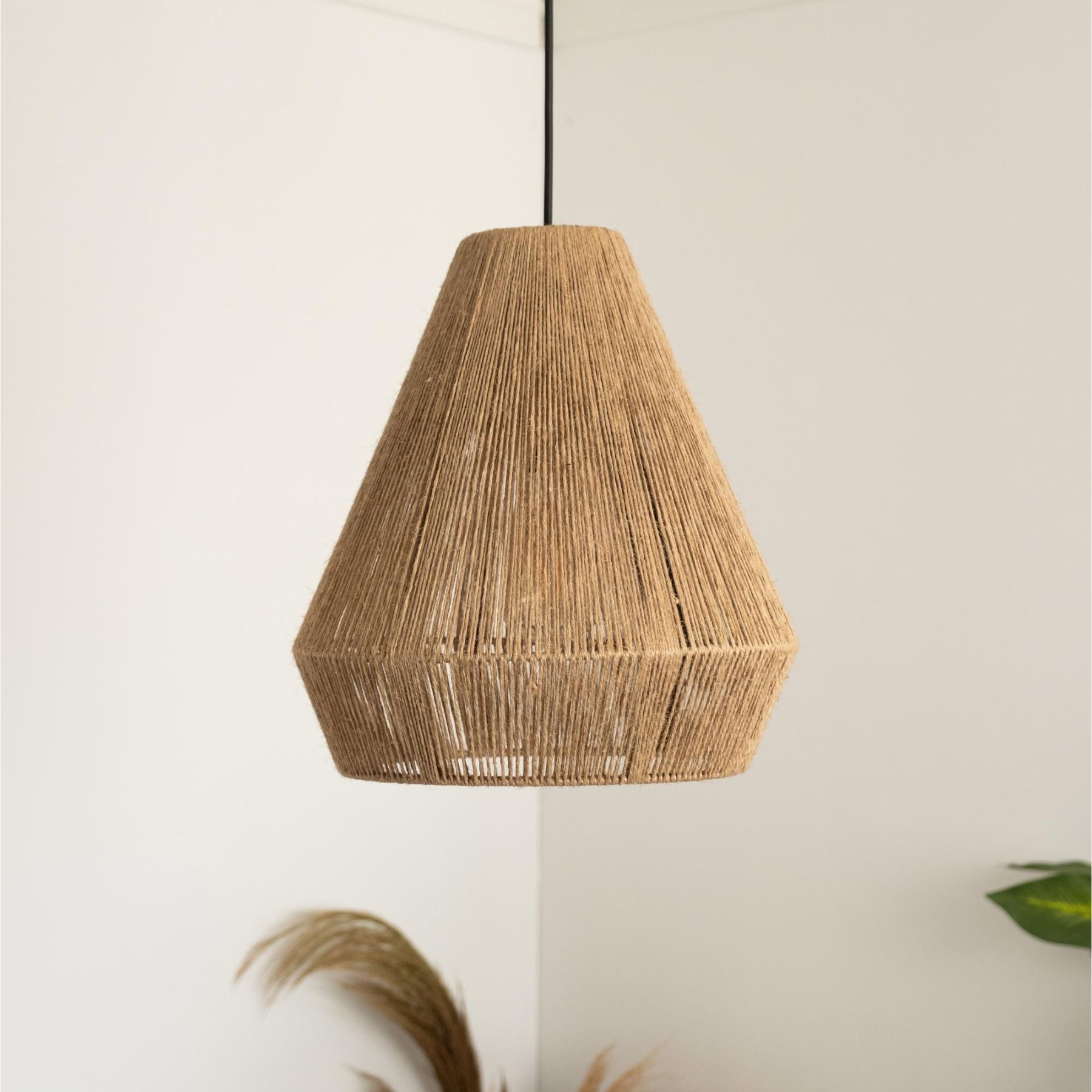 Wabi-sabi Japanese style hemp rope woven pendant light
