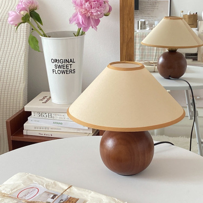 Japanese retro table lamp bedroom lamp bedside solid wood small table lamp-labpiecesign