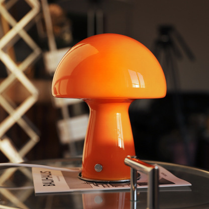 Vintage Bauhaus Mushroom Table Lamp-labpiecesign