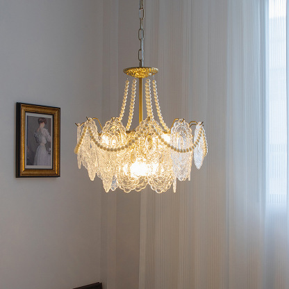 Decorative Pattern Light Luxury Feather Glass Round LED Chandelier-labpiecesign