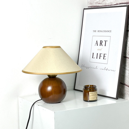 Japanese retro table lamp bedroom lamp bedside solid wood small table lamp-labpiecesign