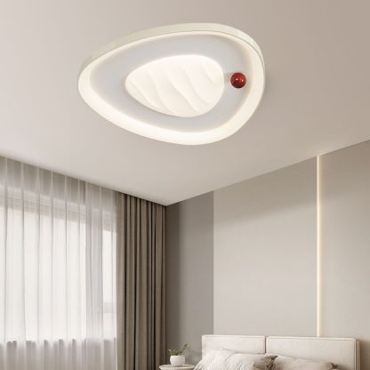 2024 new cream style Master bedroom triangle modern ceiling light-labpiecesign