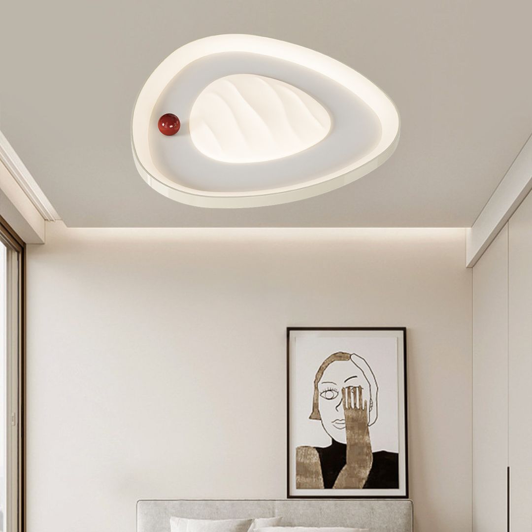 2024 new cream style Master bedroom triangle modern ceiling light-labpiecesign