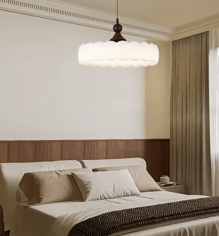 Second-hand cream style master bedroom princess room lamps