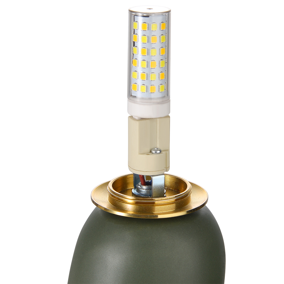 Pony-shaped resin table lamp with three-color dimming-labpiecesign